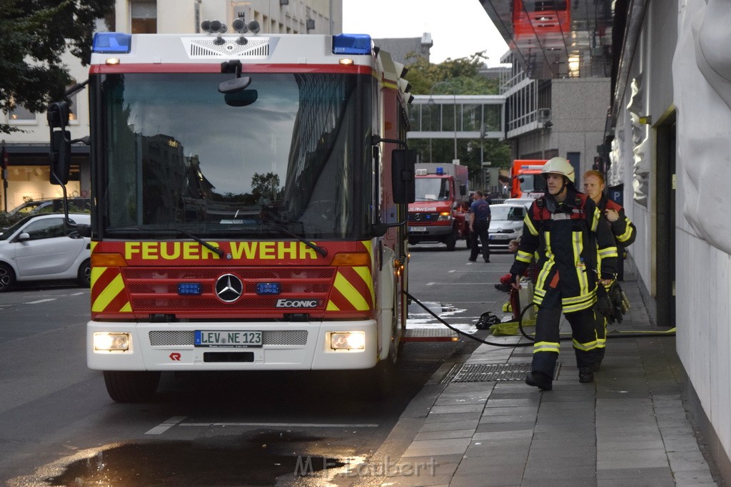 Feuer 2 WDR Koeln Altstadt Nord An der Rechtschule P125.JPG - Miklos Laubert